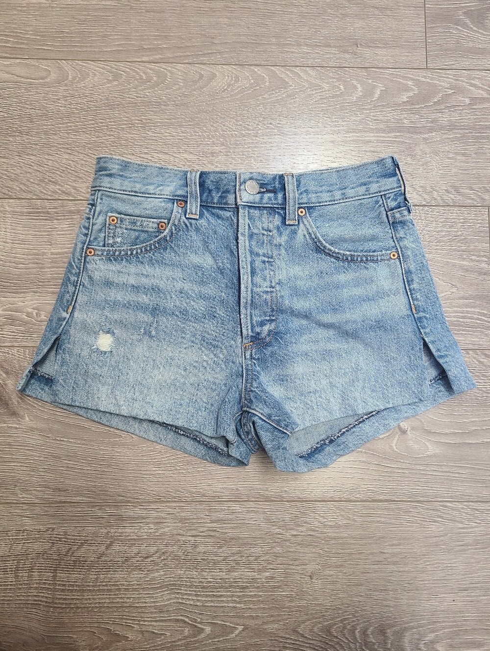 Denim Forum Ex Bf Hi-rise Micro Shorts Size 23 Light Wash